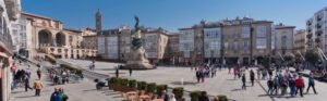 Plaza Virgen Blanca en regata globos Vitoria-Gasteiz